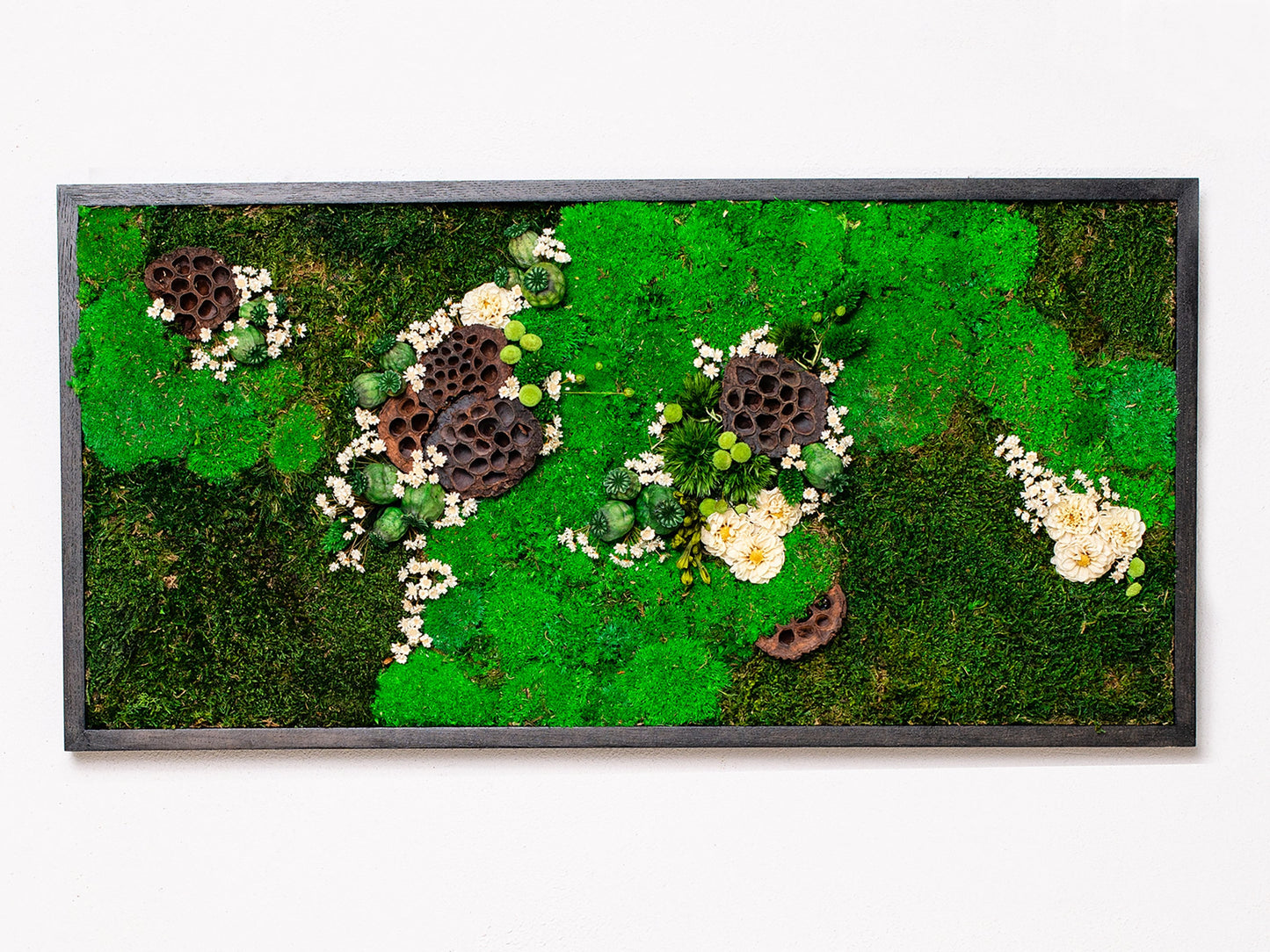 Experience the Magic of Nature Indoors with Our Eco-Friendly Preserved Moss Wall Art!