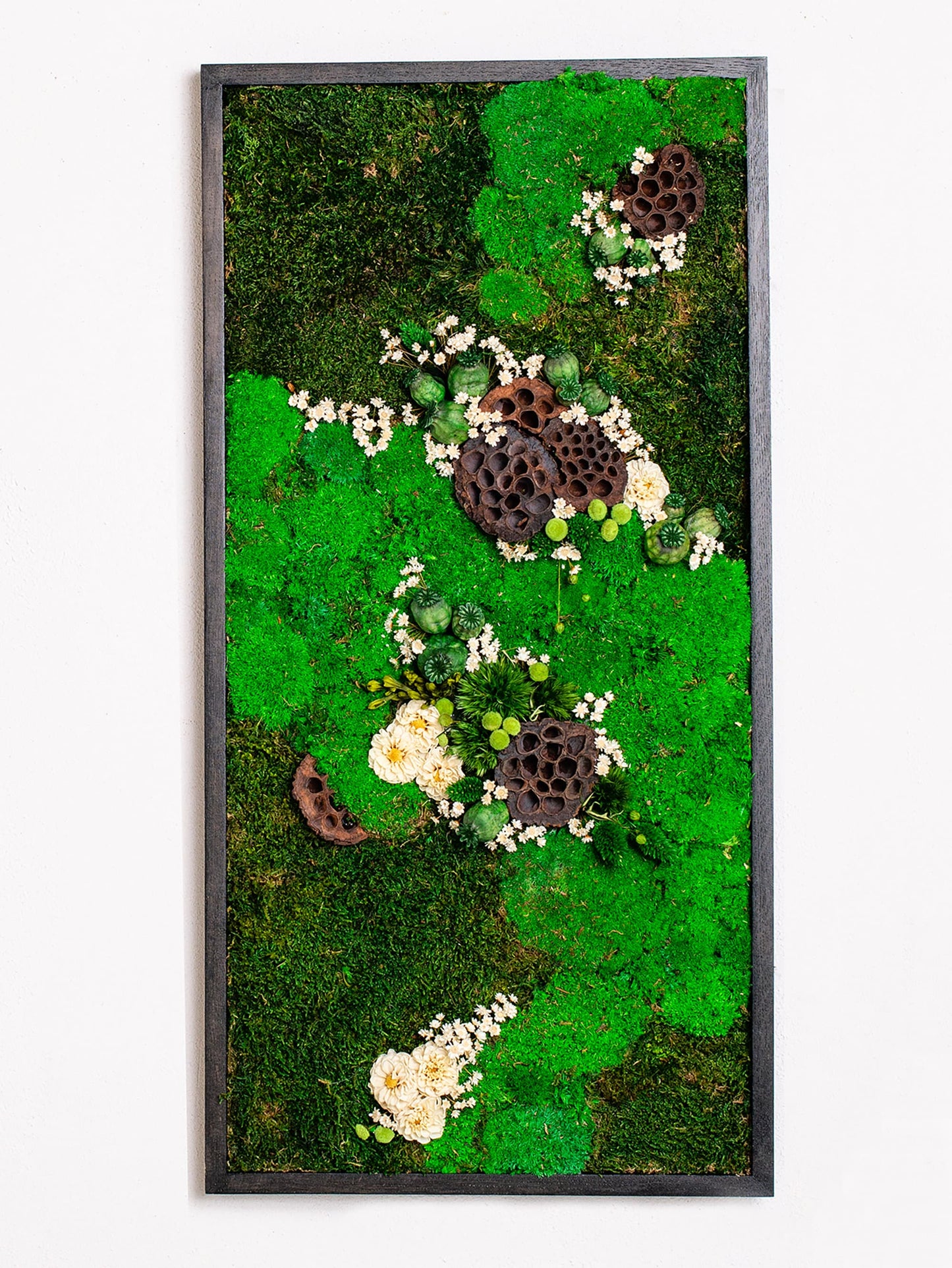 Experience the Magic of Nature Indoors with Our Eco-Friendly Preserved Moss Wall Art!
