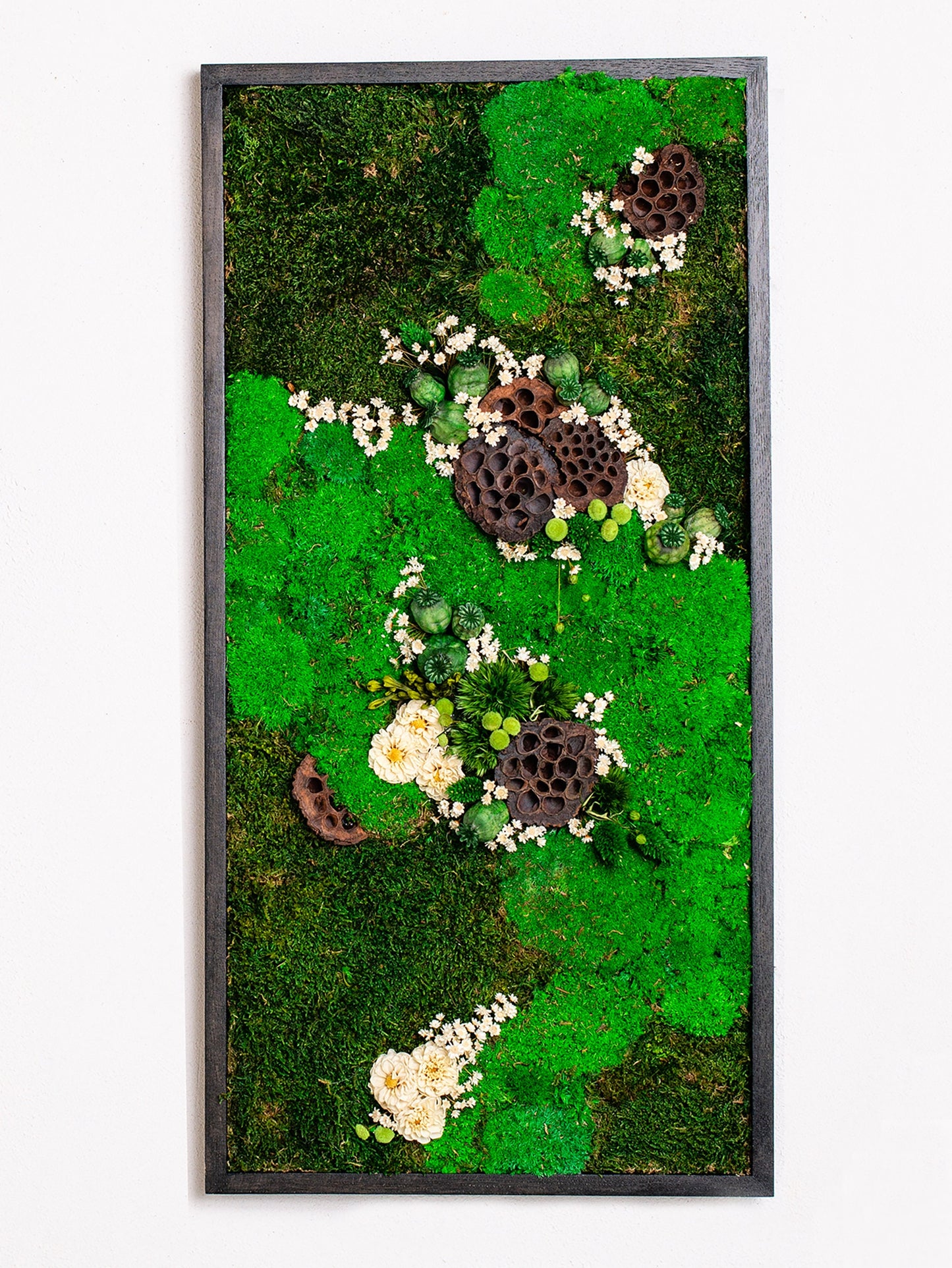 Preserved Moss Artwork: Eco-Friendly Green Wall Decor for Home Interior - Perfect Housewarming Gift!