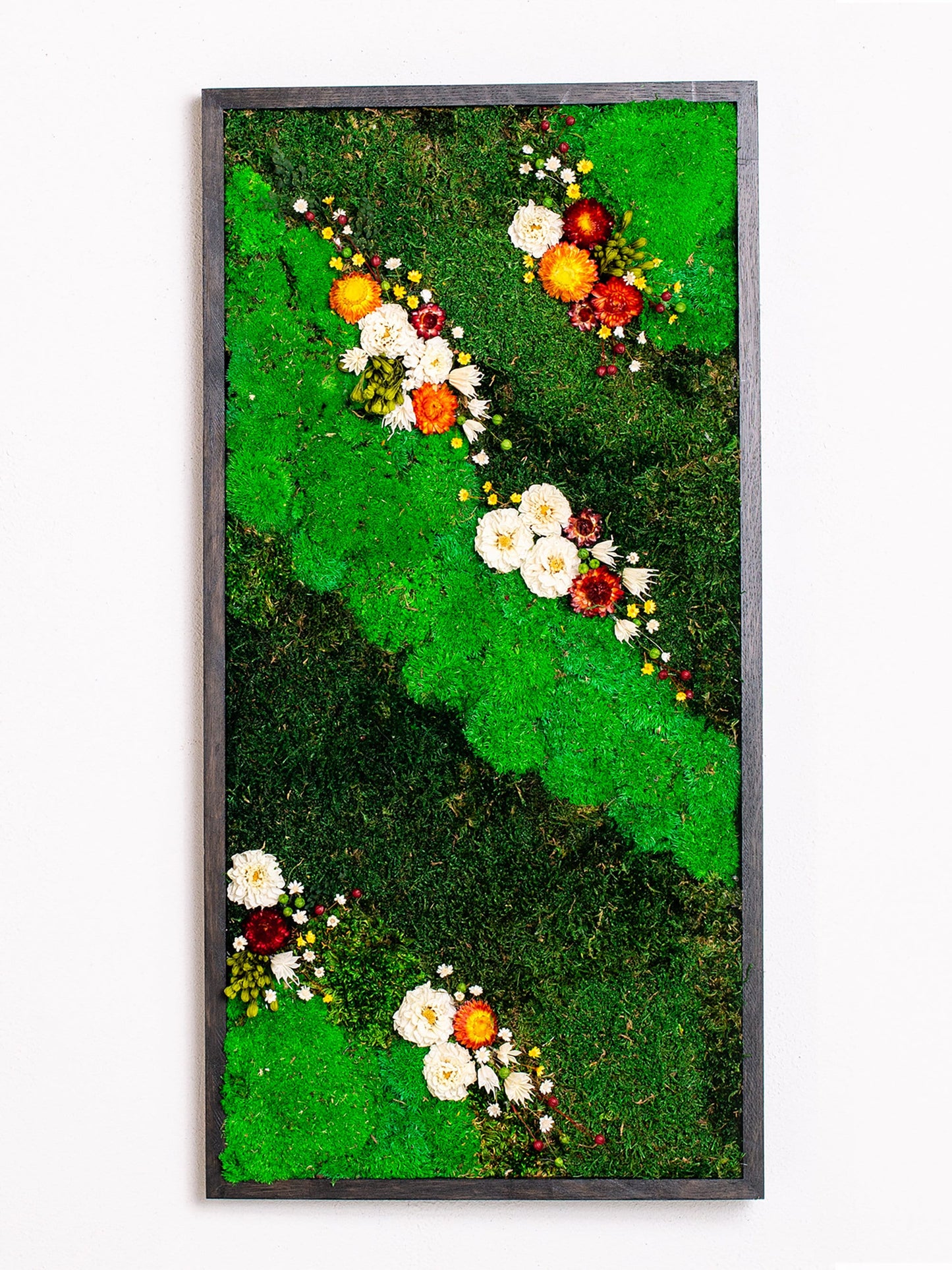 Bring Nature Indoors: Preserved Moss Wall Panels for Your Vertical Garden Oasis