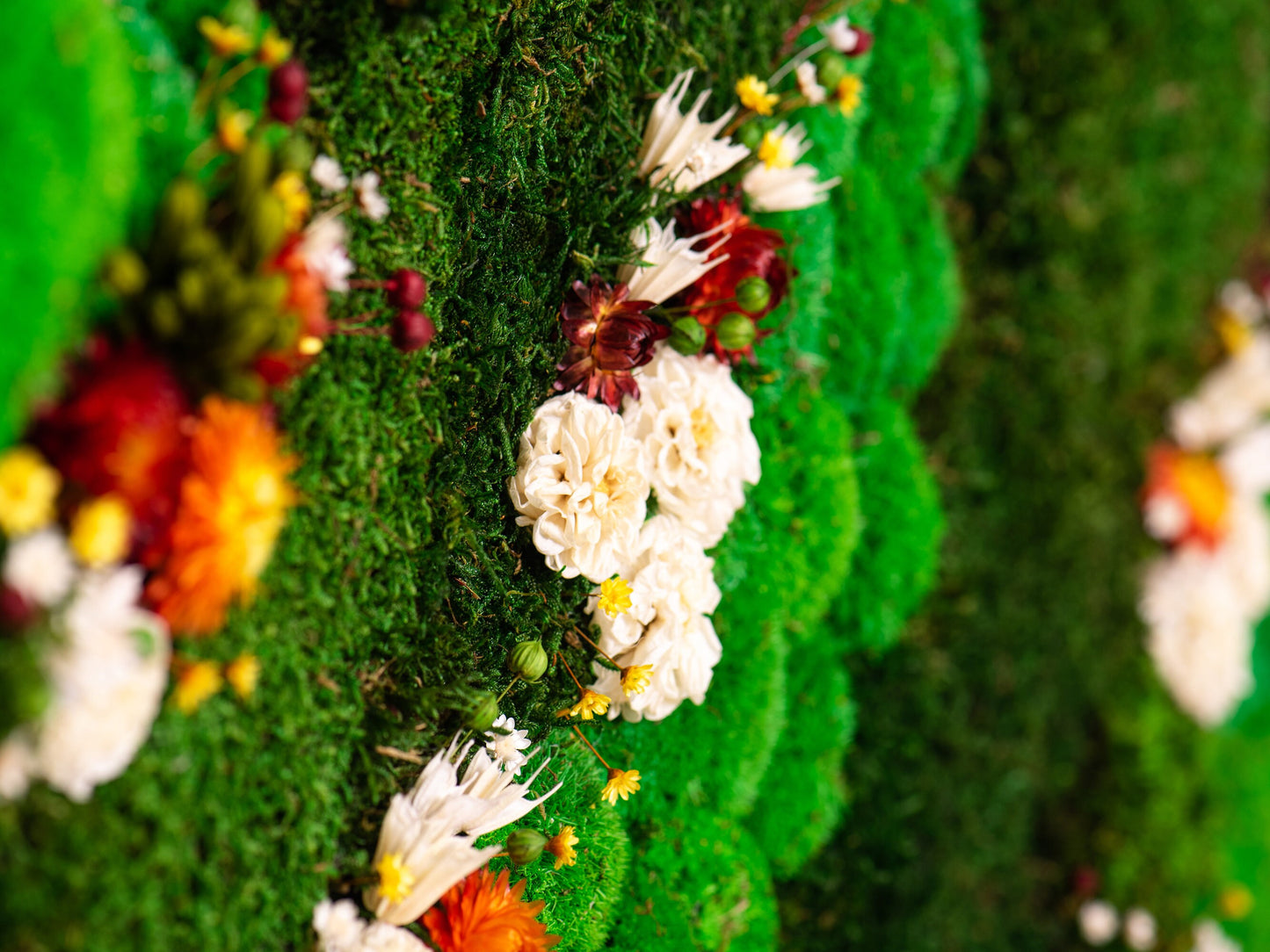 Bring Nature Indoors: Preserved Moss Wall Panels for Your Vertical Garden Oasis