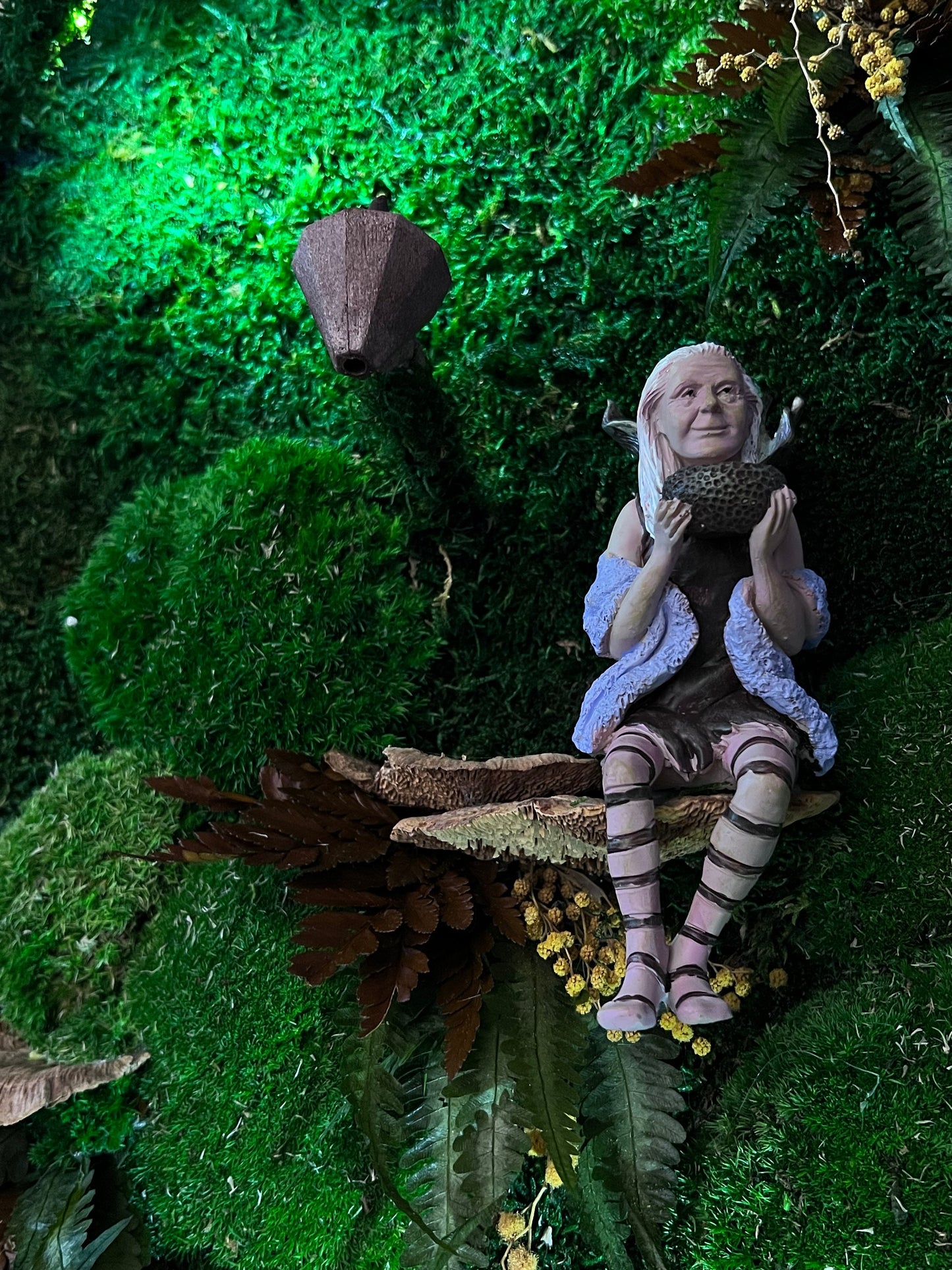 Enchanting LED Moss Wall Art: Eco-Friendly Home Decor & Unique Christmas Gift Idea