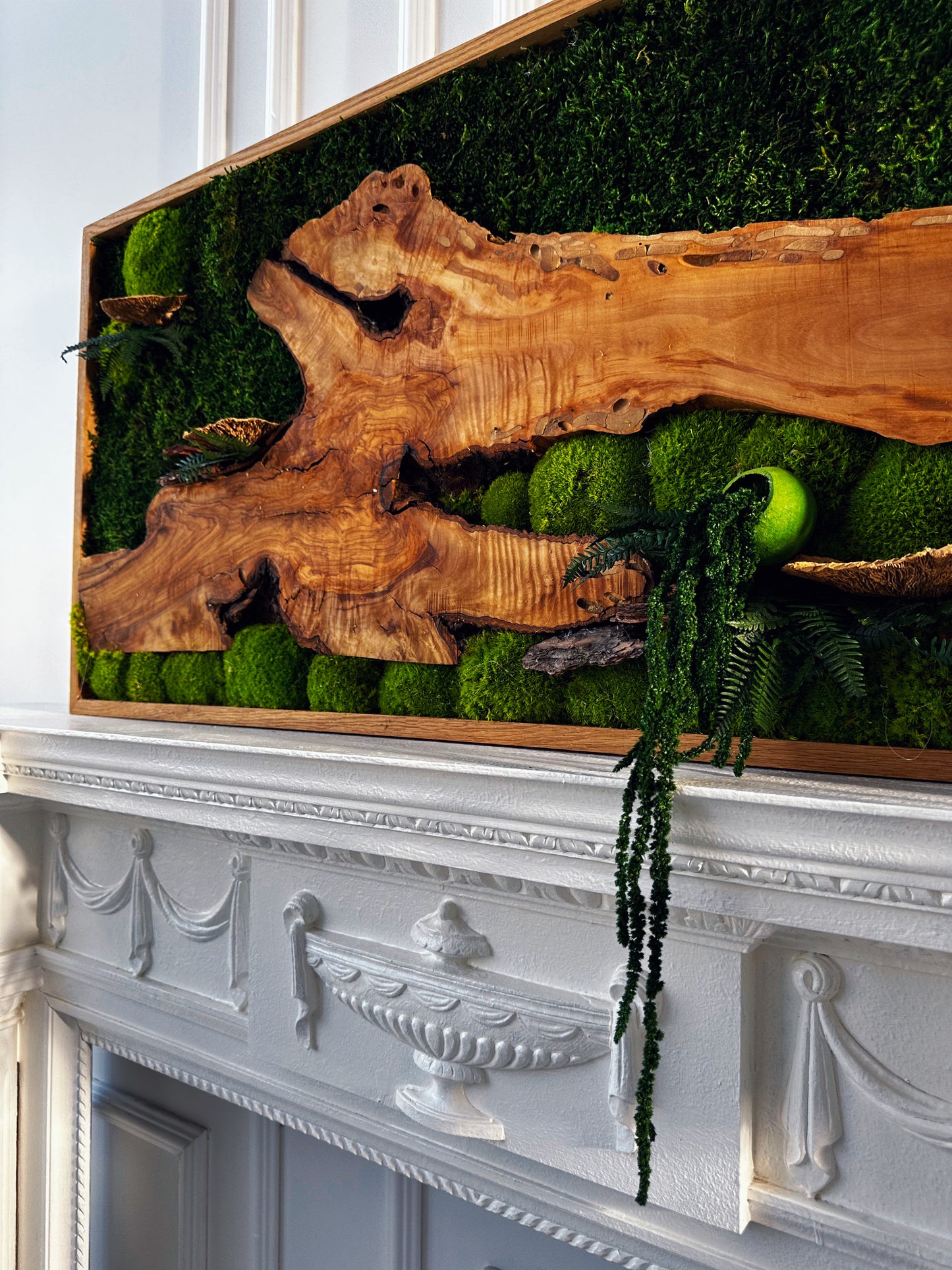 Exclusive Olive  Woods Handmade Plant Artwork | Moss Artwork | Natural Oak and Plants Wall Art | Unique Home Decor Piece | Original LED Wall Art